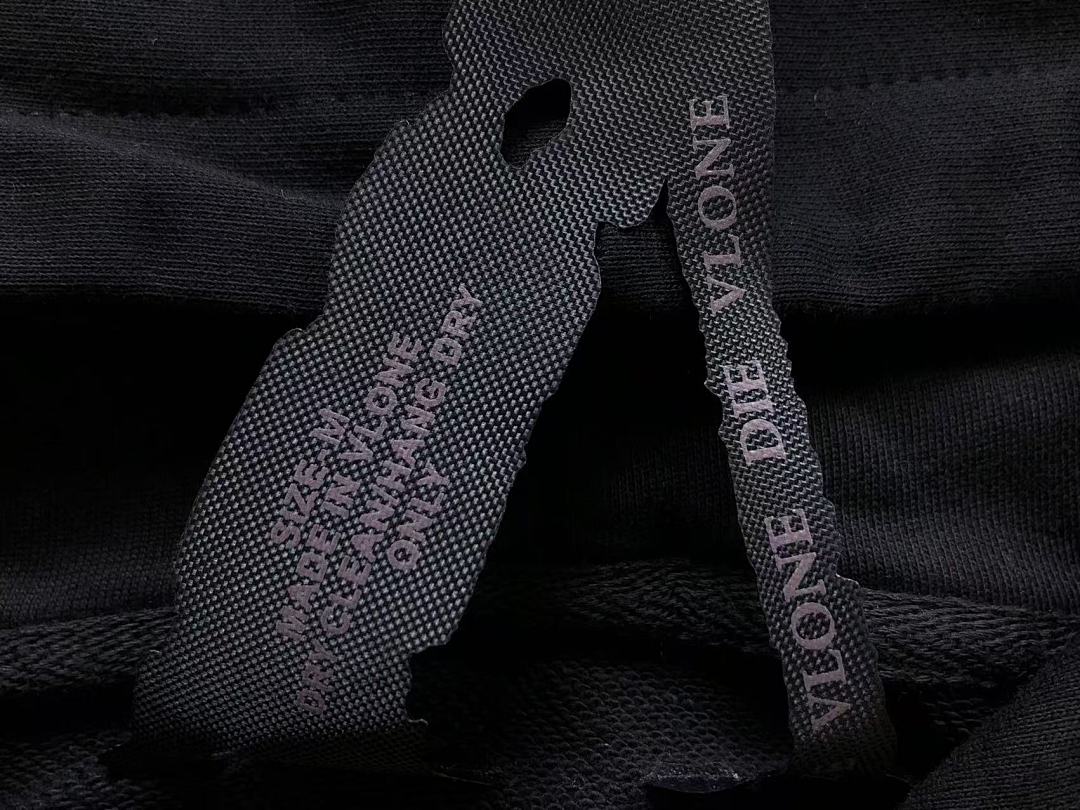 On Running 118 VLONE HOODIE 510111691 (Im 170Cm 60Kg I Wear Size M In The Phot) - Image 16