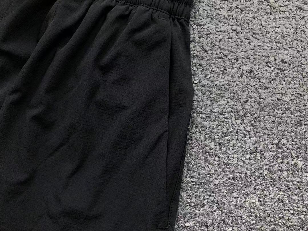 On Running 128 ON SHORTS 2203310604 (Im 170Cm 60Kg I Wear Size L In The Phot) - Image 25