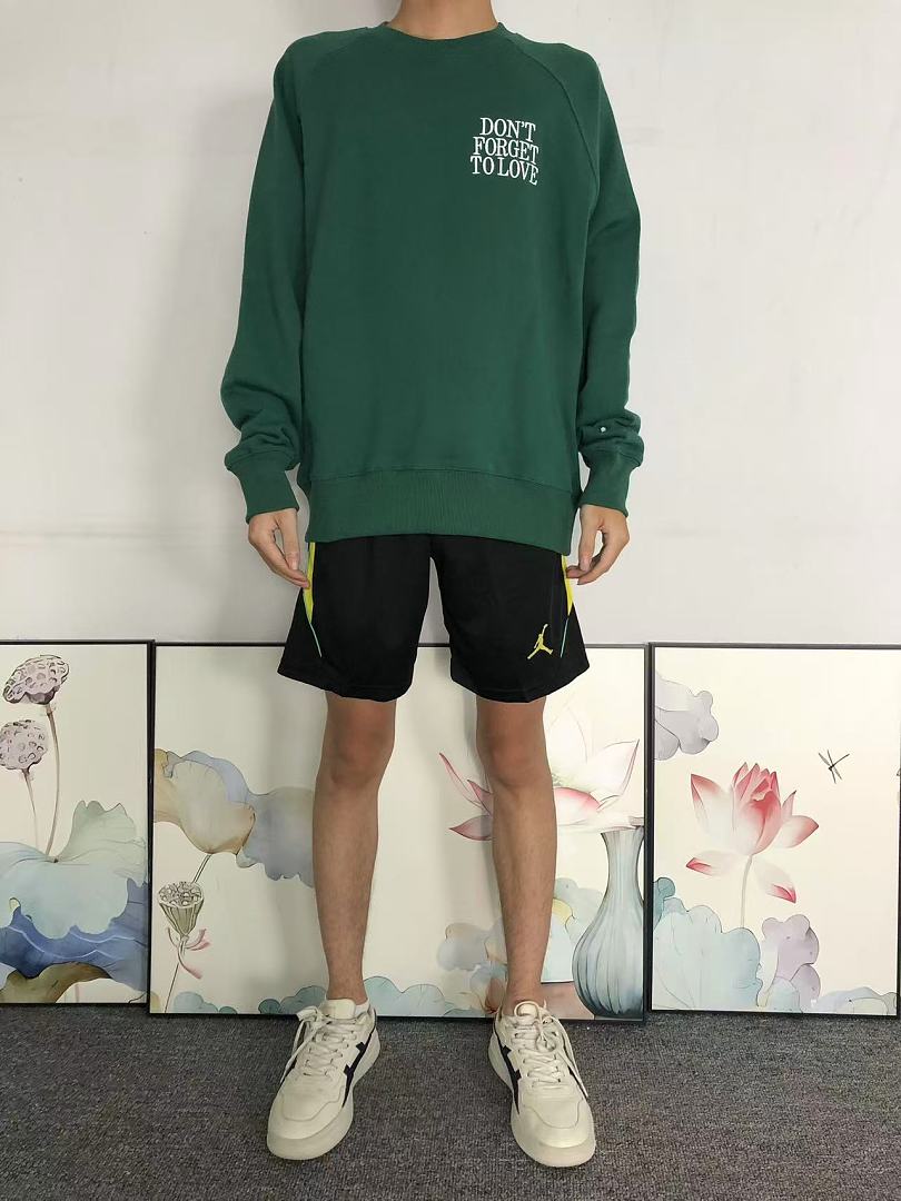 AMI 129 AMI HOODIE 3209040921 (Im 170Cm 60Kg I Wear Size M In The Phot) - Image 3