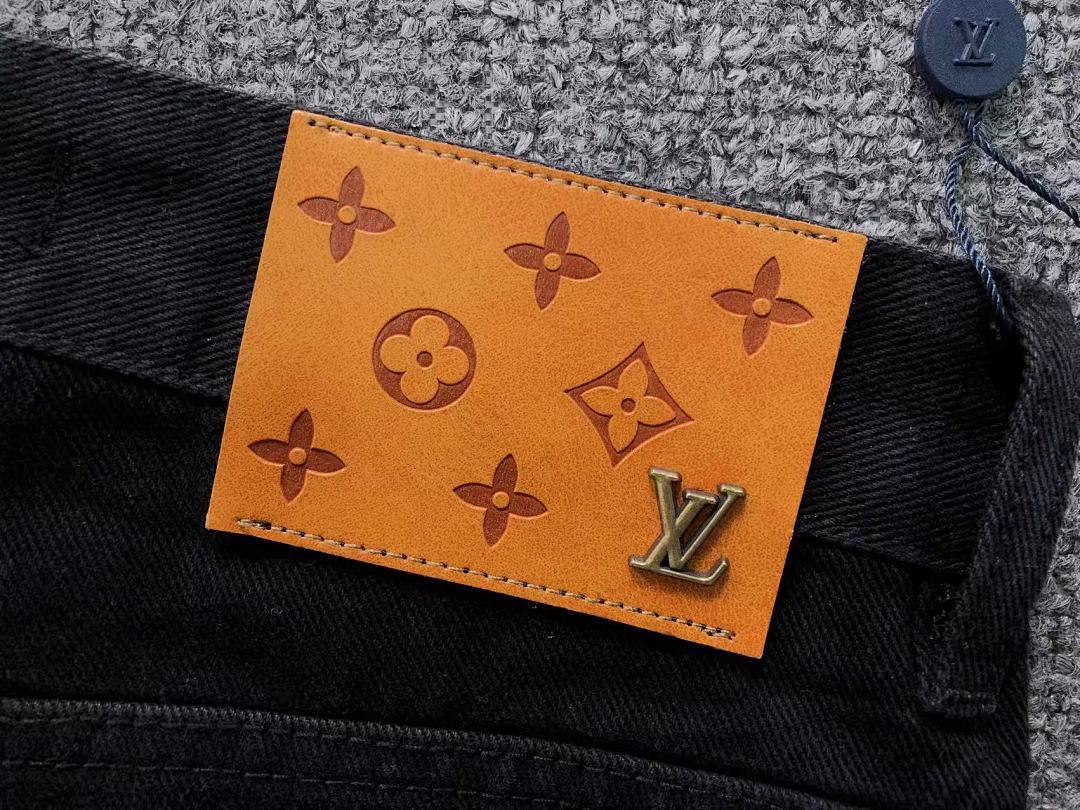 Louis Vuitton 195 L⭐ - Image 15