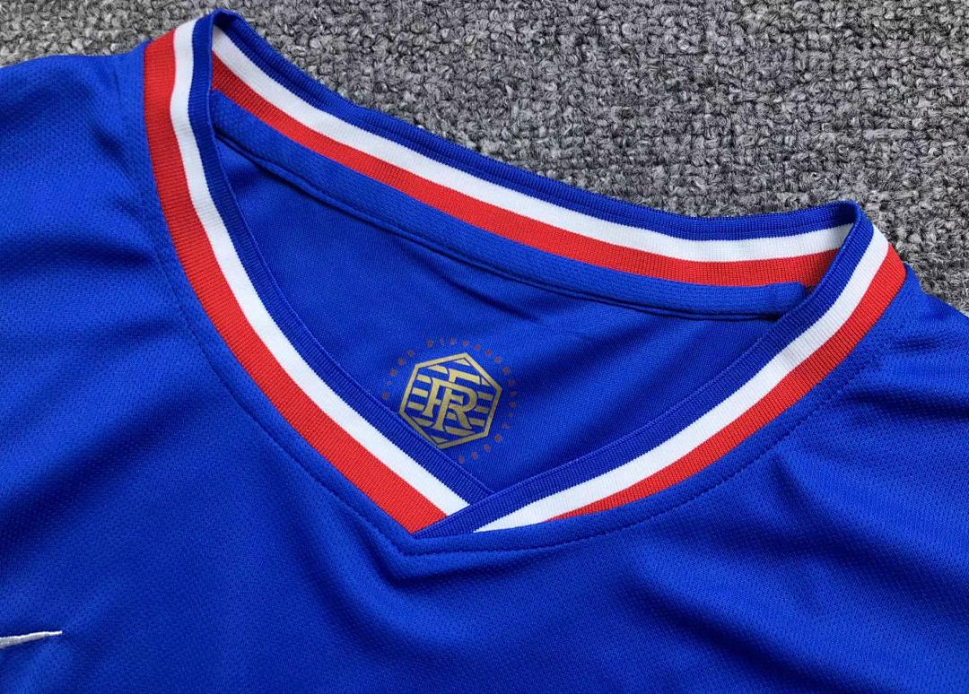 Unbranded 65 FOOTBALL T-SHIRT - Image 15