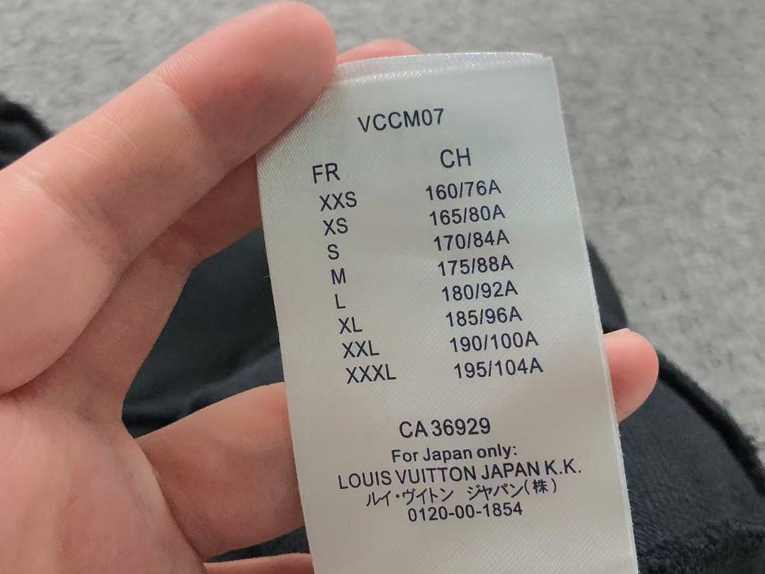 Louis Vuitton 188 L⭐ HOODIE 3208270921 (Im 170Cm 60Kg I Wear Size M In The Phot) - Image 36