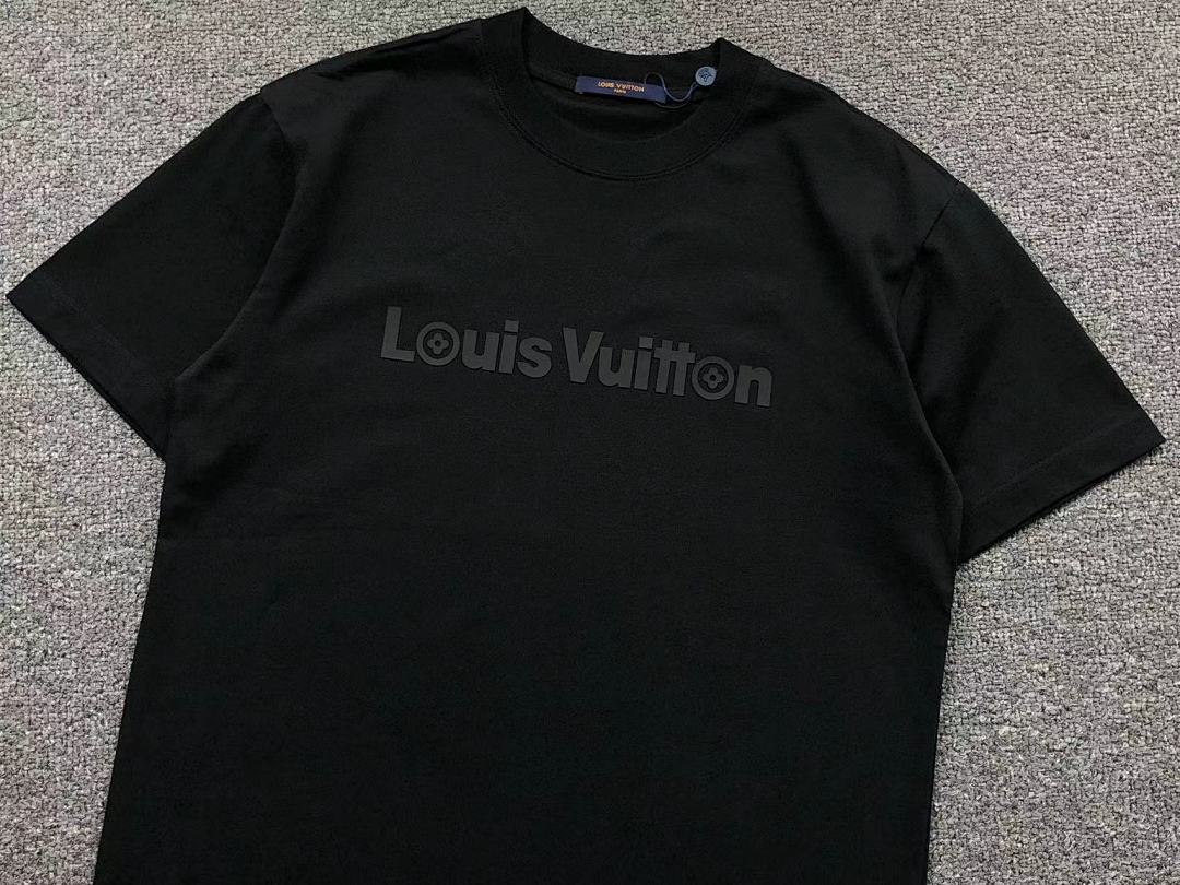 Louis Vuitton 115 L⭐ T-SHIRT 41112130321 (Im 170Cm 57Kg I Wear Size M In The Phot) - Image 9