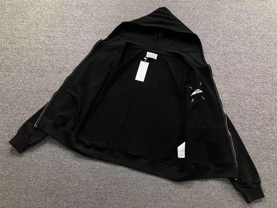 On Running 158 MAISON MARGIELA HOODIE 58261186 (Im 170Cm 60Kg I Wear Size 46 In The Phot) - Image 23