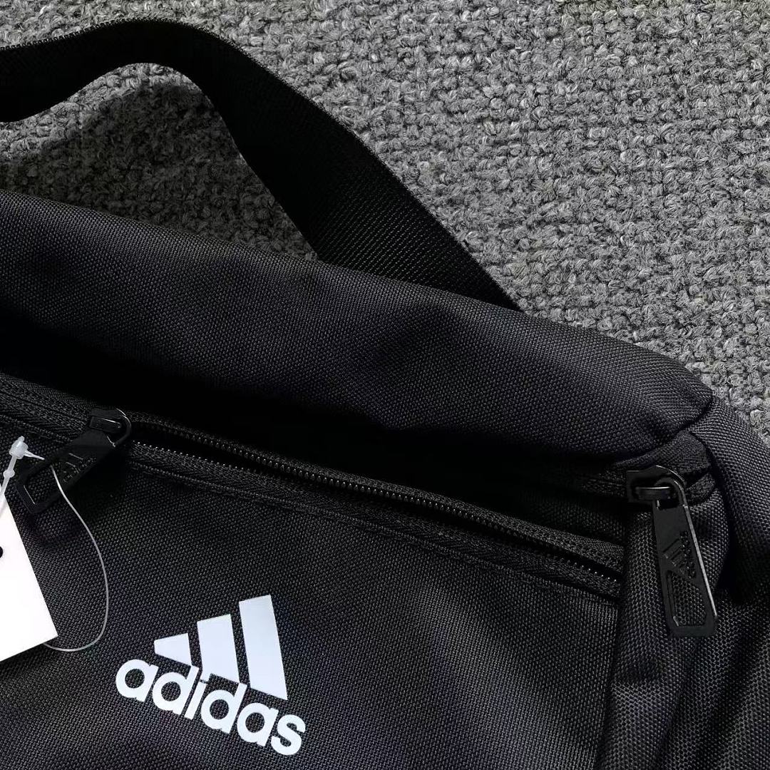 Adidas 72 A⭐I⭐AS BAG 127240943 (Long 26CM* Wide 5CM* High 14CM) - Image 9