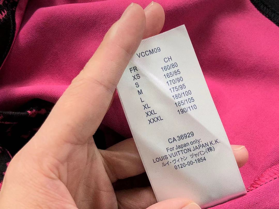 Louis Vuitton 138 L⭐ T-SHIRT 2204263405 (Im 170Cm 60Kg I Wear Size M In The Phot) - Image 25