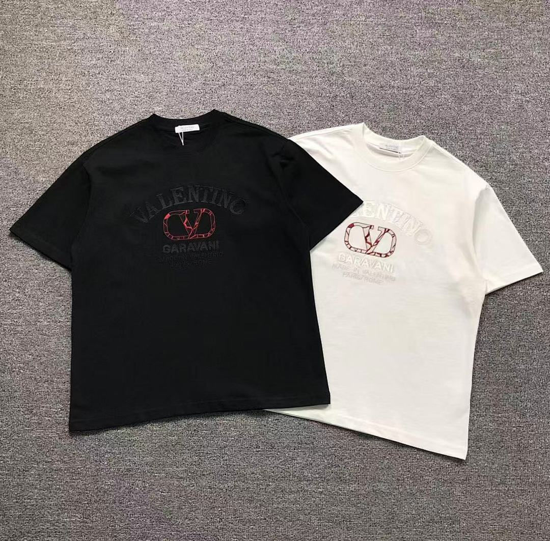 Valentino 125 VALENTINO T-SHIRT 3112110421 (Im 170Cm 60Kg I Wear Size L In The Phot)