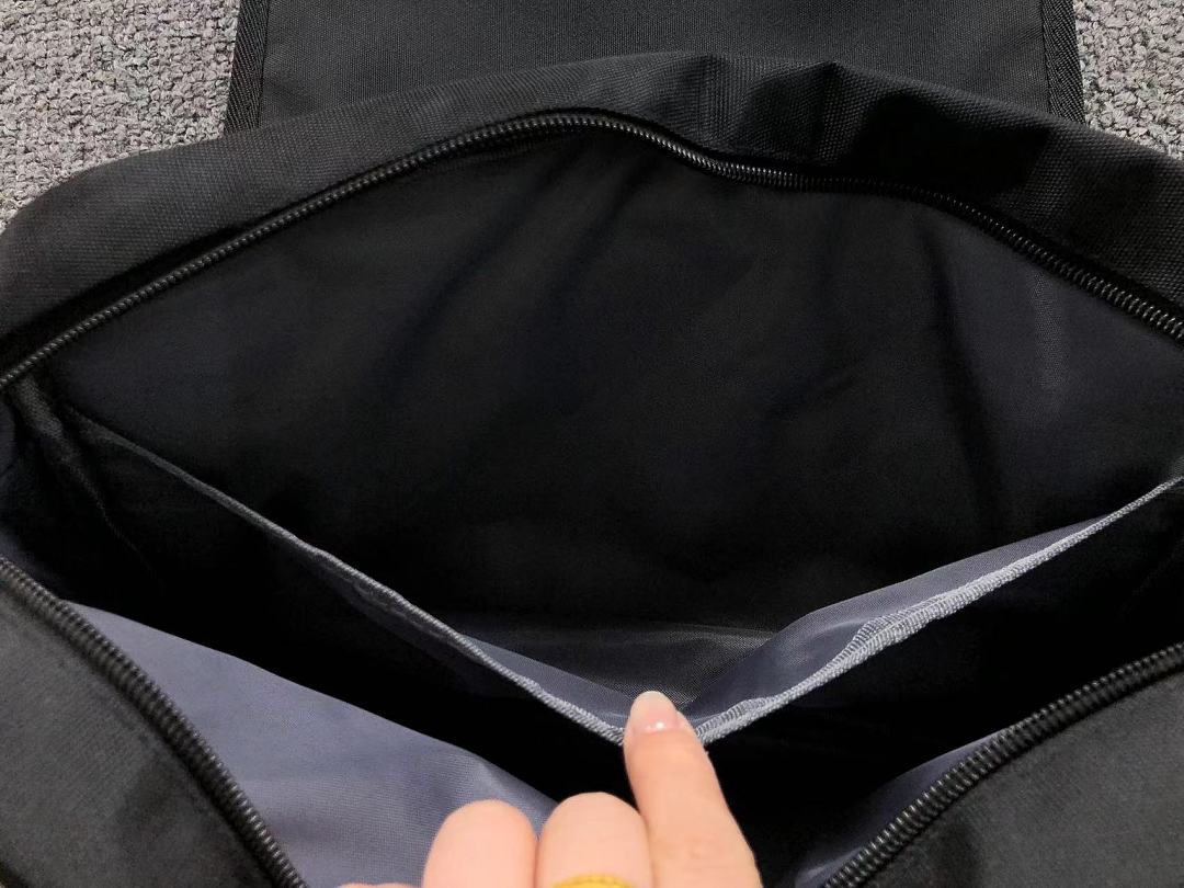 Supreme 125 S⭐⭐R⭐⭐E BAG 22051402172 (Long 32CM* Wide 6CM* High 22CM) - Image 22