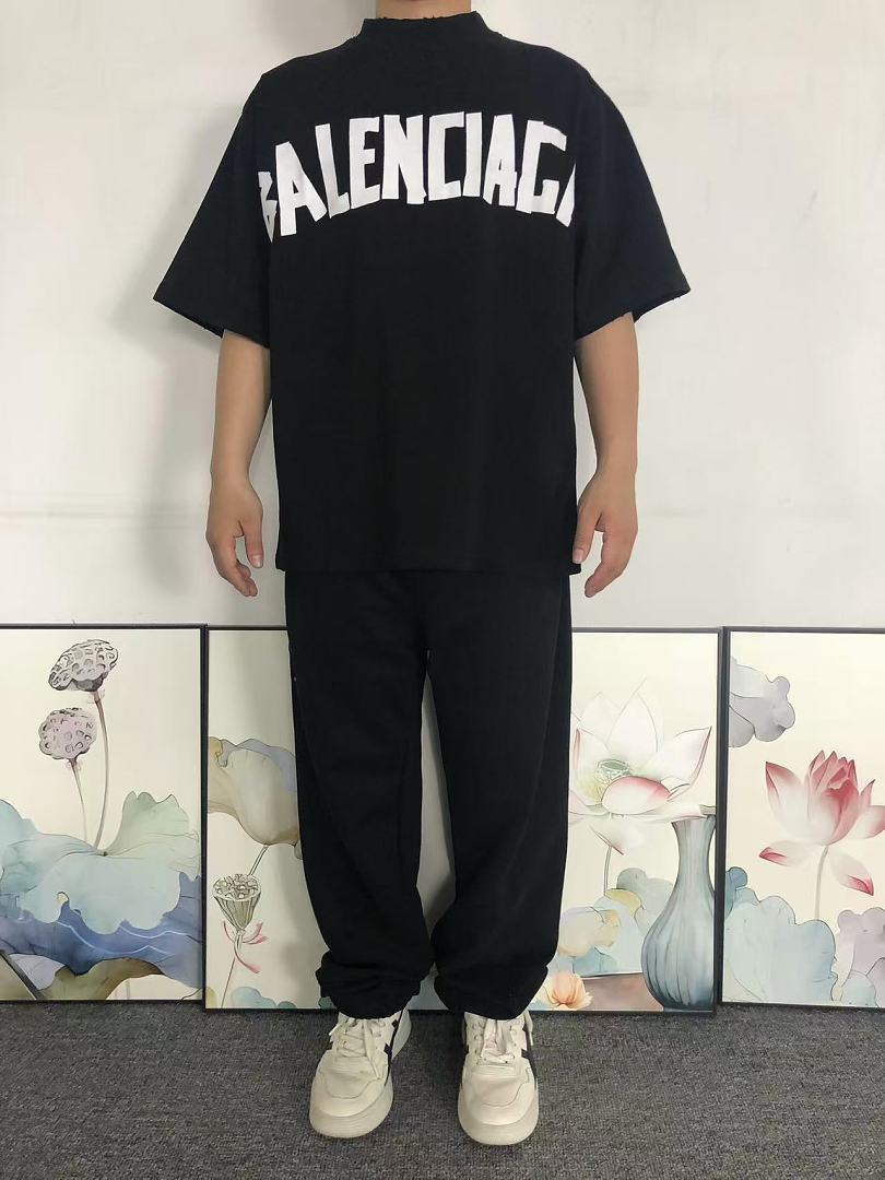 Balenciaga 135 B⭐L⭐⭐⭐IA⭐A T-SHIRT 42042601163 (Im 170Cm 60Kg I Wear Size XS In The Phot) - Image 3