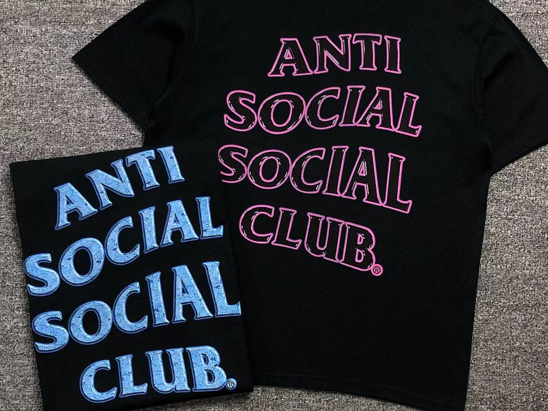 Christian Louboutin 85 ANTI SOCIAL CLUB T-SHIRT - Image 17