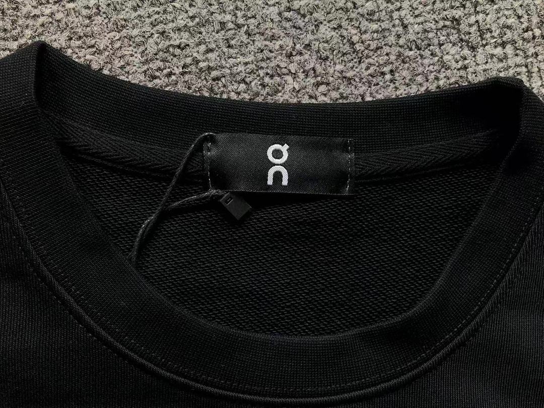 On Running 158 ON HOODIE 2206210604 (Im 170Cm 60Kg I Wear Size L In The Phot) - Image 17