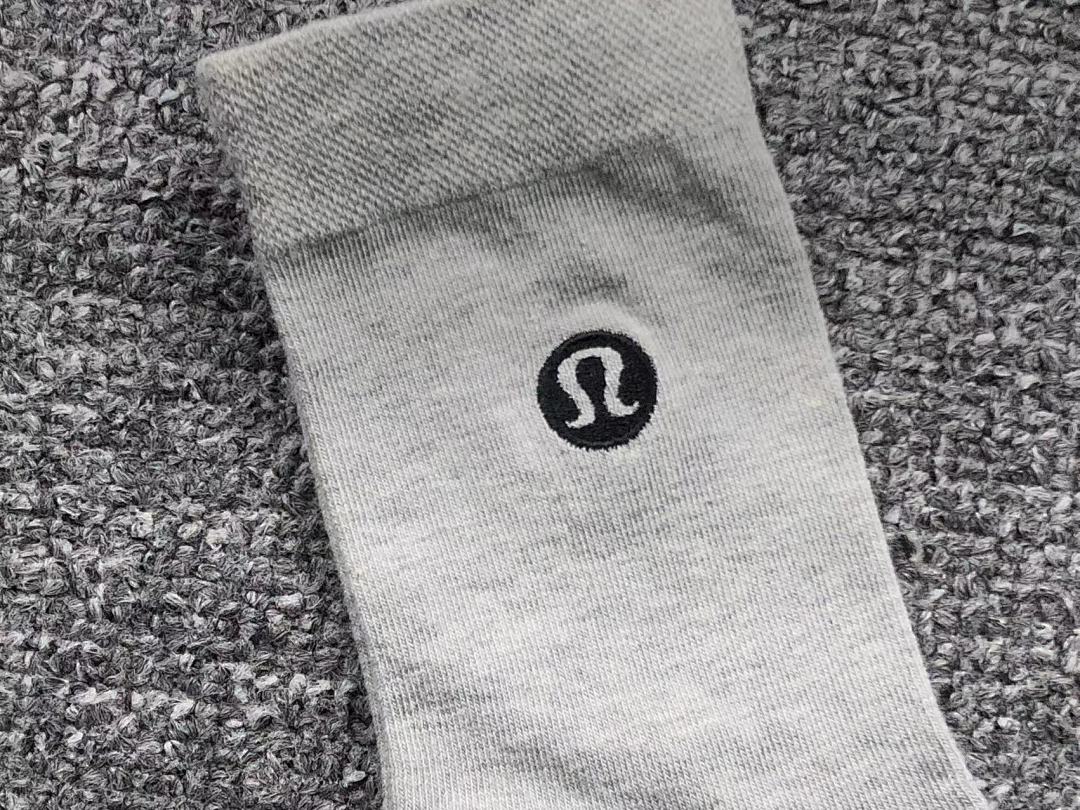 On Running 79 LULULEMON - Image 17