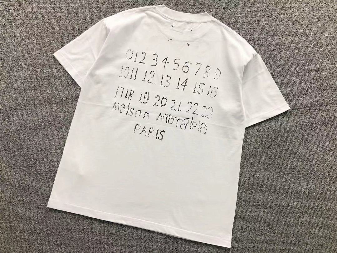 On Running 88 MAISON MARGIELA T-SHIRT 5231234162 (Im 170Cm 60Kg I Wear Size 46 In The Phot) - Image 8