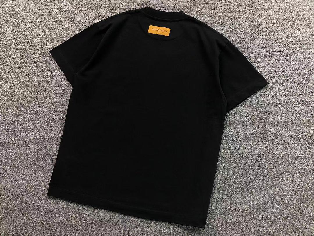 Louis Vuitton 98 L⭐ T-SHIRT 524242419 (Im 170Cm 60Kg I Wear Size M In The Phot) - Image 16