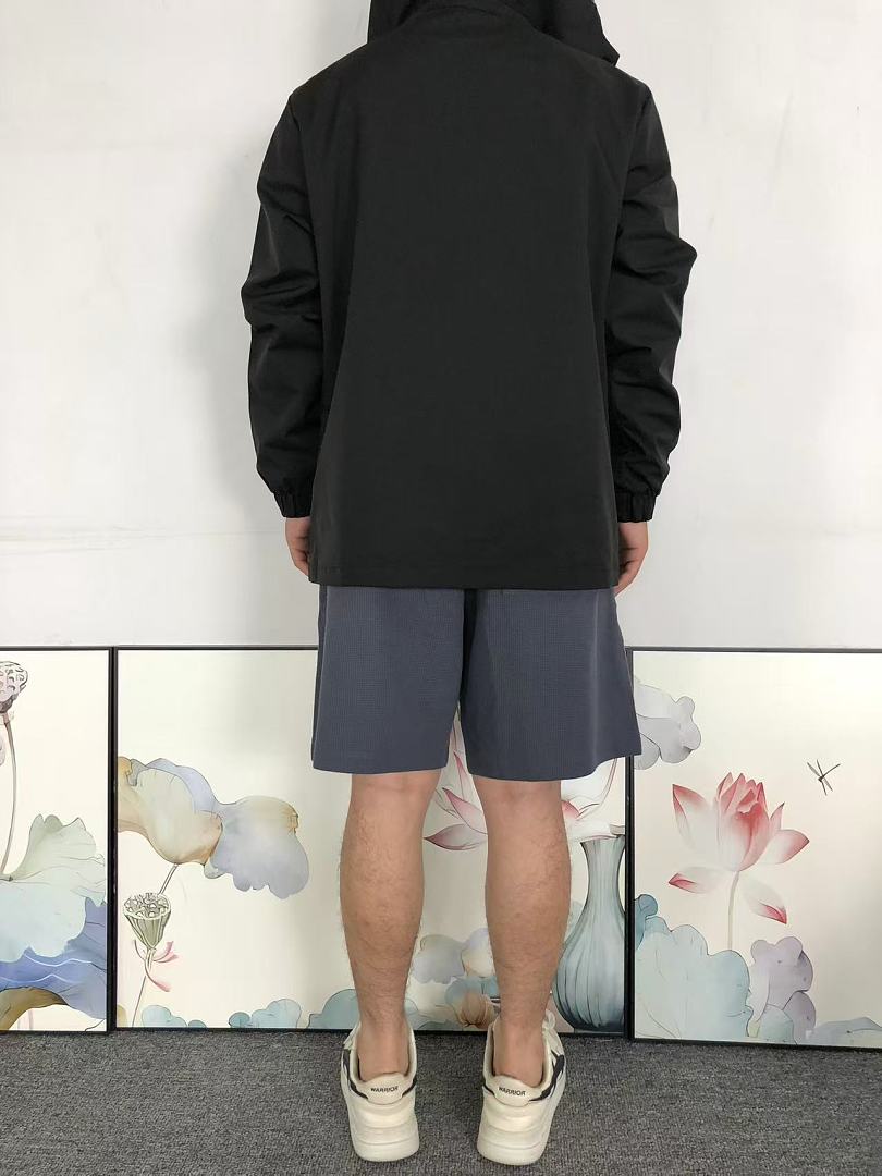 On Running 208 ON JACKET 2207150404 (Im 170Cm 60Kg I Wear Size XL In The Phot) - Image 4