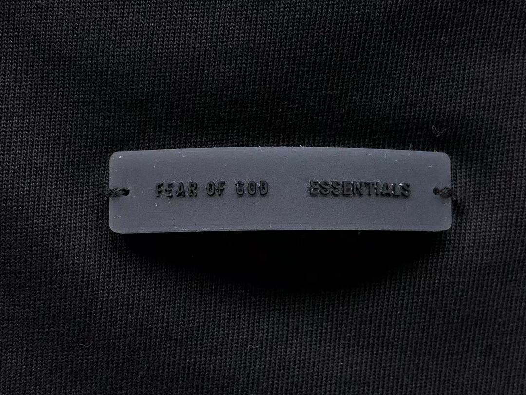 Fear of God 98 FOG T-SHIRT 22040420125 (Im 170Cm 60Kg I Wear Size M In The Phot) - Image 17