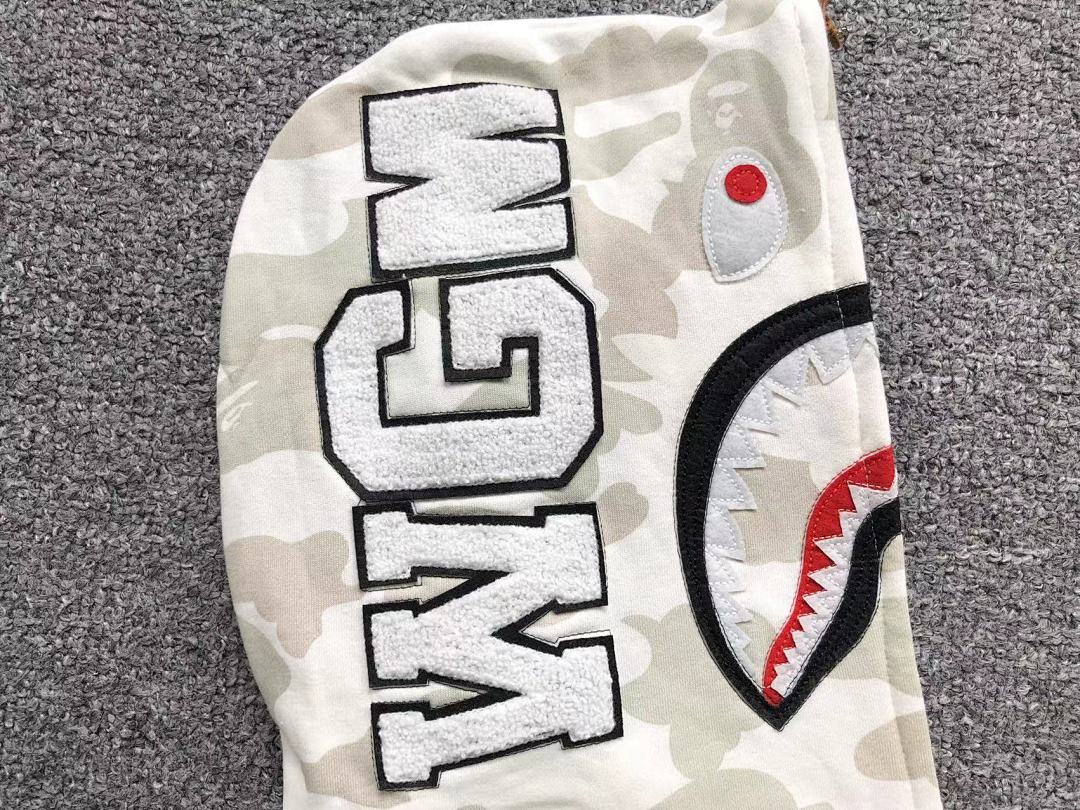 Bape 215 BAPE HOODIE 3203210417 (Im 170Cm 60Kg I Wear Size S In The Phot) - Image 10