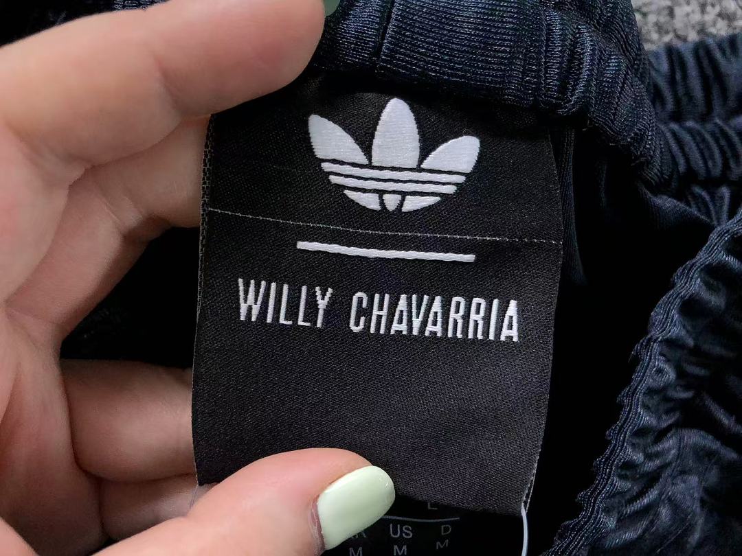 Adidas SHORTS A⭐I⭐AS LONG SLEEVED - Image 36