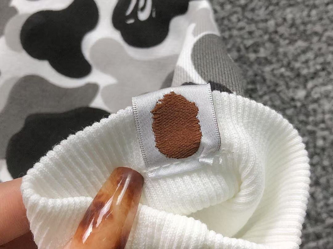 Bape 215 BAPE HOODIE 3203210317 (Im 170Cm 60Kg I Wear Size S In The Phot) - Image 15