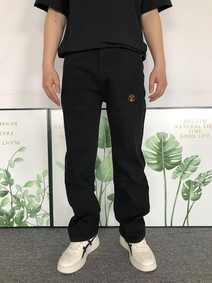 Louis Vuitton 188 L⭐ TROUSERS 504102917 (Im 170Cm 60Kg I Wear Size 28 In The Phot) - Image 3