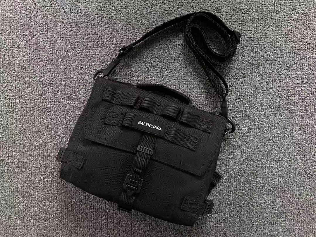 Unbranded 368 B⭐L⭐⭐⭐IA⭐A BAG 219224401 (Long 24CM* Wide 11CM* High 20CM) - Image 3