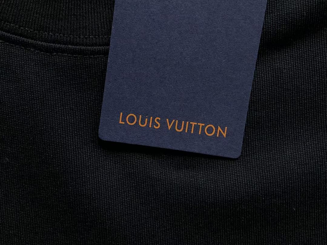Louis Vuitton 115 L⭐ T-SHIRT 5240110147 (Im 170Cm 60Kg I Wear Size M In The Phot) - Image 21