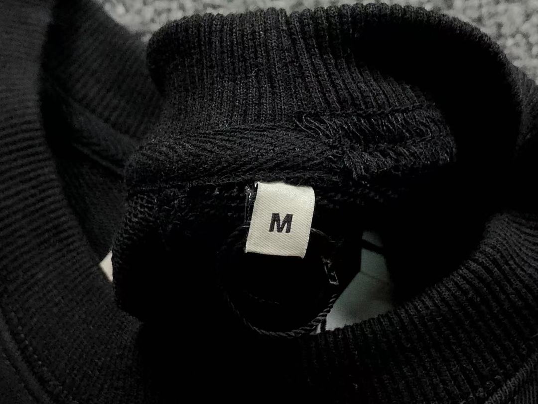 AMI 118 AMI HOODIE 3109110421 (Im 170Cm 60Kg I Wear Size M In The Phot) - Image 33