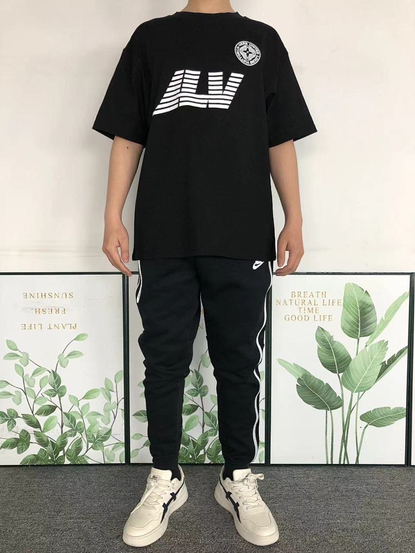 Louis Vuitton 115 L⭐ T-SHIRT 214011736 (Im 170Cm 55Kg I Wear Size S In The Phot) - Image 3