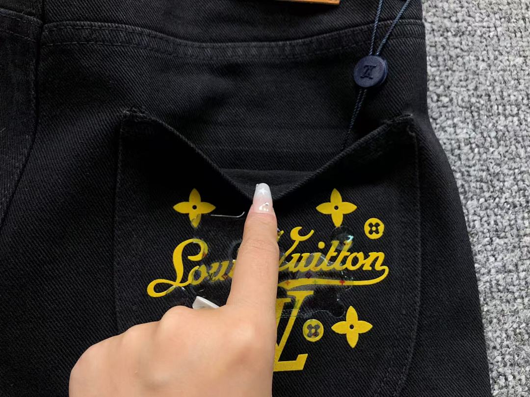 Louis Vuitton 195 L⭐ - Image 24