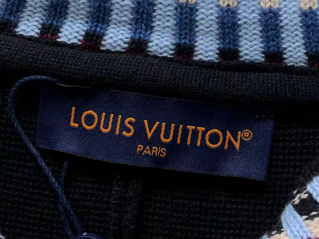 Louis Vuitton 288 L⭐ SWEATER 2201236821 (Im 170Cm 60Kg I Wear Size S In The Phot) - Image 14