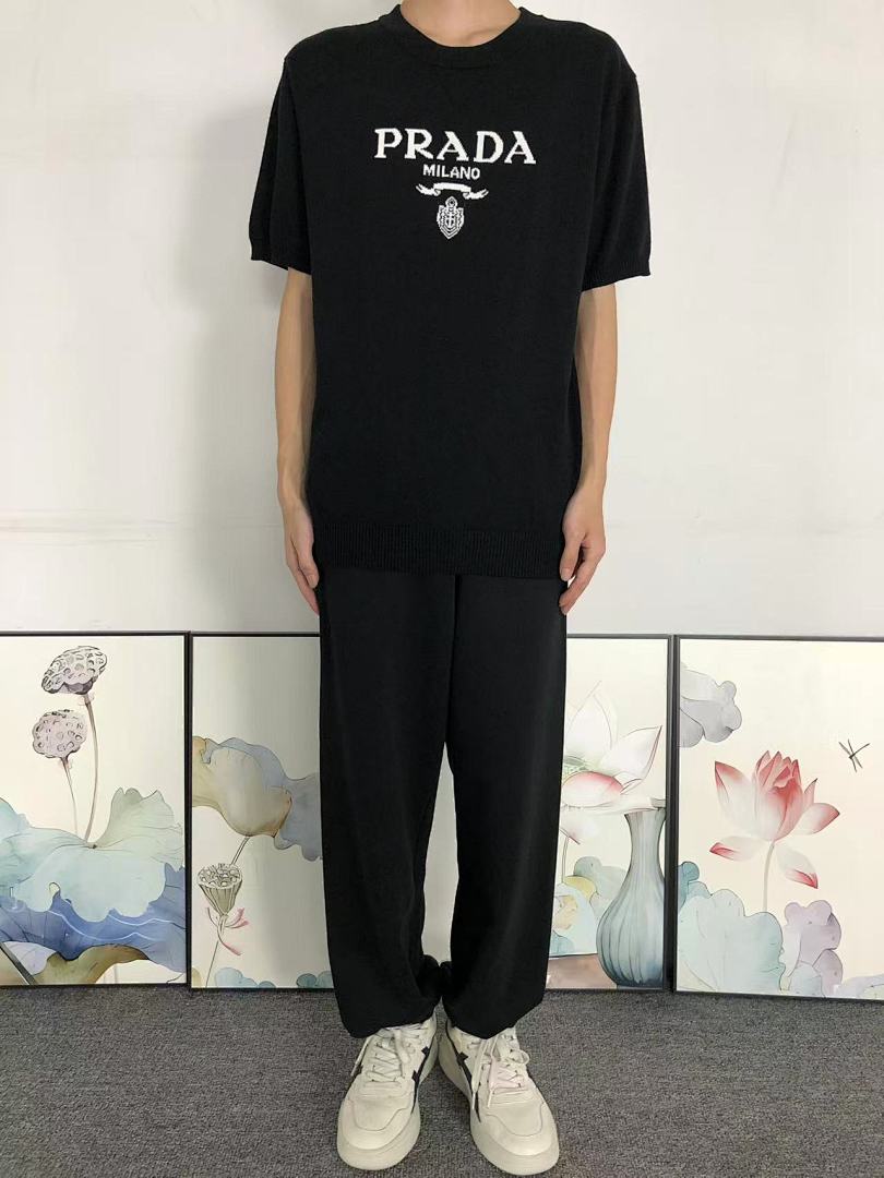 Prada 135 P⭐A⭐A T-SHIRT 42030222156 (Im 172Cm 55Kg I Wear Size S In The Phot) - Image 3