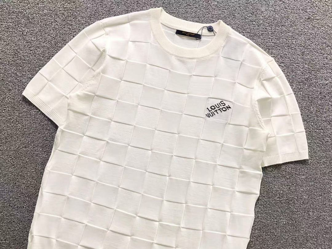 Louis Vuitton 135 L⭐ T-SHIRT 3112110321 (Im 170Cm 60Kg I Wear Size L In The Phot) - Image 8