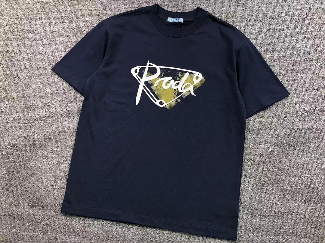 Prada 118 P⭐A⭐A T-SHIRT 5103121147 (Im 170Cm 60Kg I Wear Size M In The Phot) - Image 9