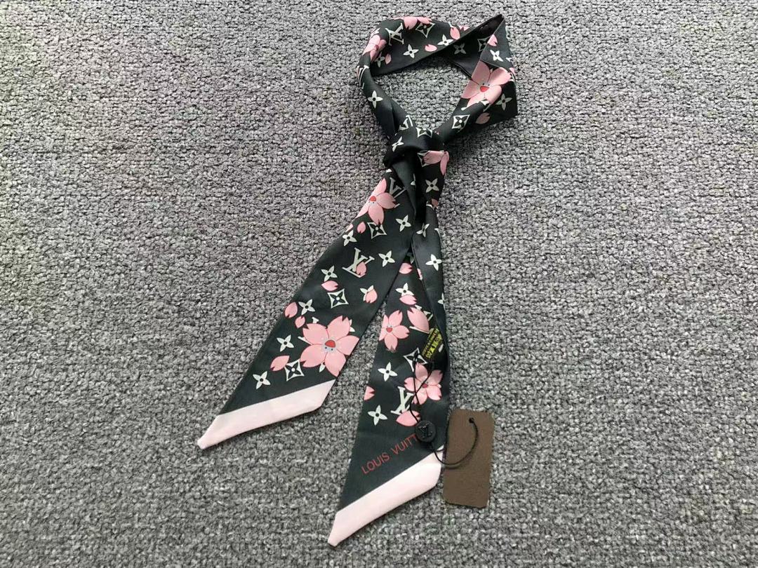 Louis Vuitton 68 L⭐ SCARF 5220713102 (Long 180CM* Wide 6CM*) - Image 4
