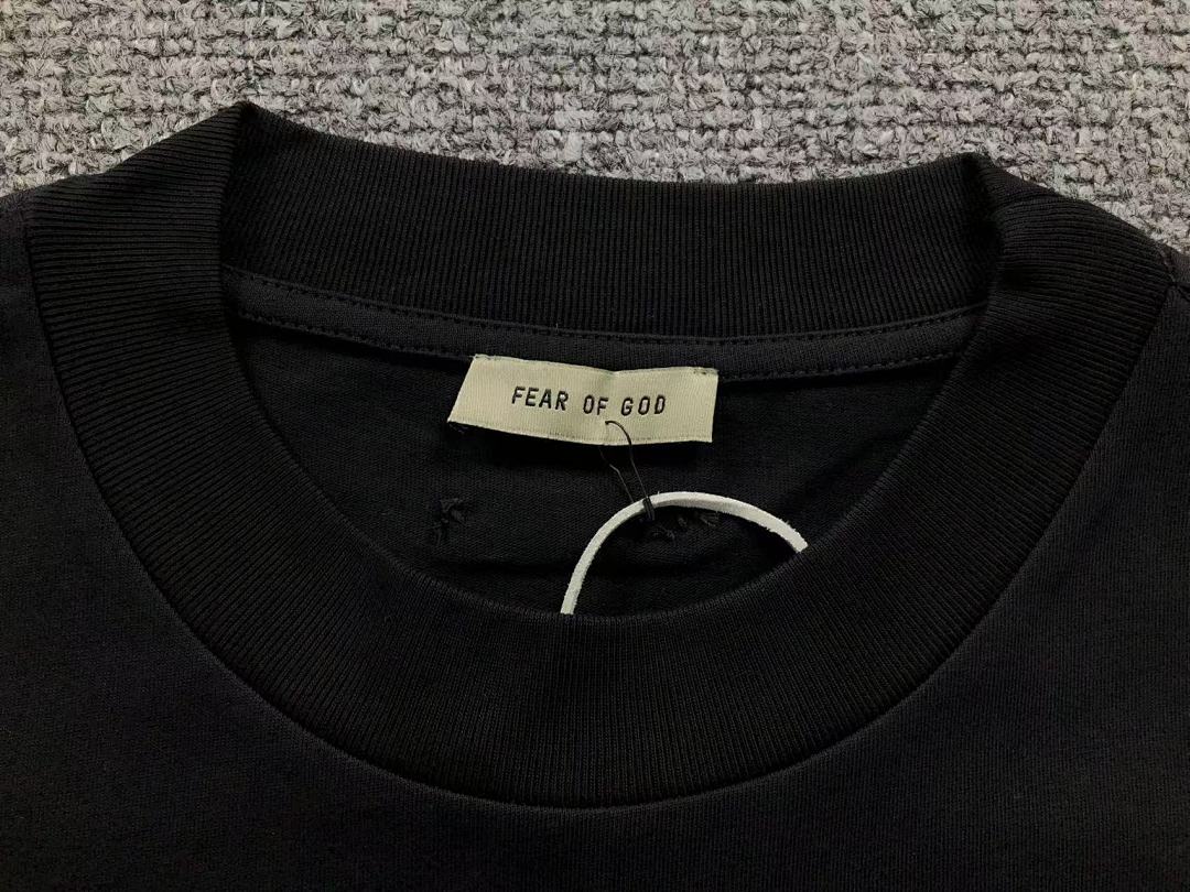 Fear of God 98 FOG T-SHIRT 412132117 (Im 170Cm 57Kg I Wear Size M In The Phot) - Image 24