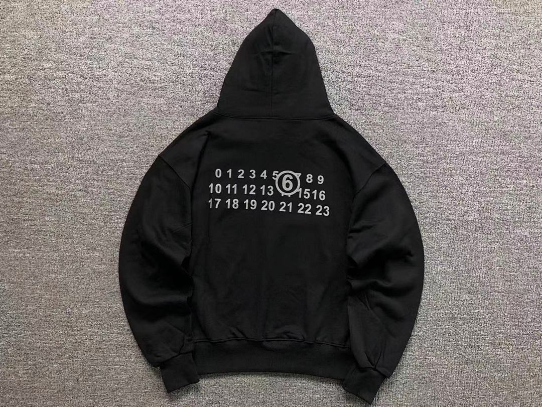 On Running 138 MAISON MARGIELA HOODIE 521719162 (Im 170Cm 60Kg I Wear Size S In The Phot) - Image 5