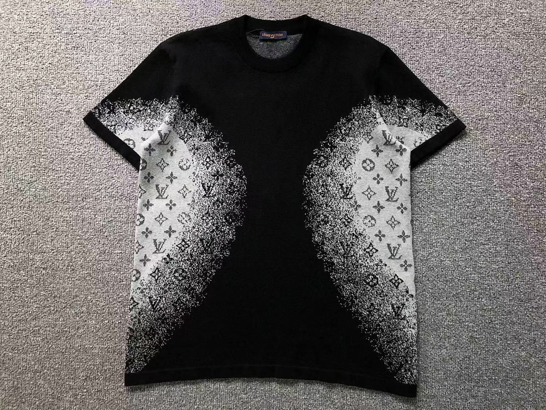 Louis Vuitton 195 L⭐ T-SHIRT 22060110125 (Im 170Cm 60Kg I Wear Size M In The Phot) - Image 9