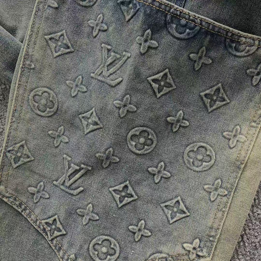 Louis Vuitton 208 L⭐ - Image 7
