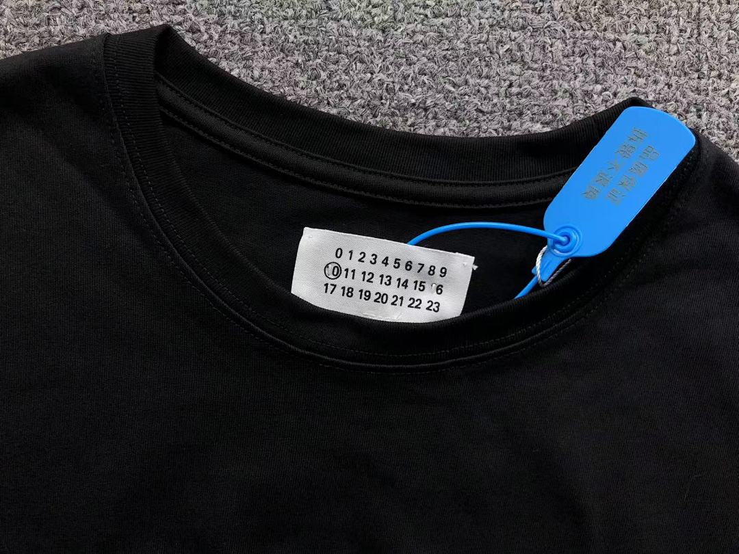On Running 85 MAISON MARGIELA T-SHIRT 311151251 (Im 170Cm 57Kg I Wear Size 44 In The Phot) - Image 16