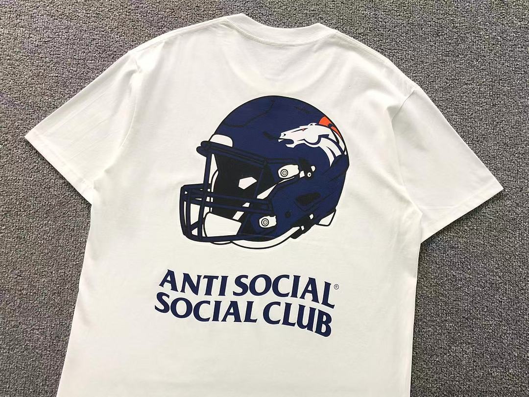 Christian Louboutin 88 ANTI SOCIAL CLUB T-SHIRT 126211702 (Im 170Cm 60Kg I Wear Size L In The Phot) - Image 8
