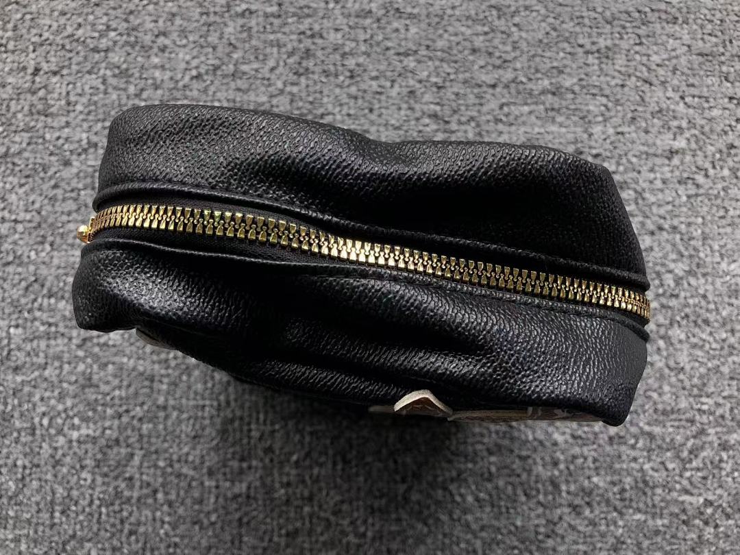 Comme des Garcons 78 C⭐⭐OME HE⭐⭐TS BAG 1111062366 (Long 14CM* Wide 7CM*20CM) - Image 19
