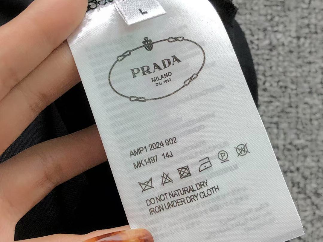 Prada 118 P⭐A⭐A T-SHIRT 3203200321 (Im 170Cm 60Kg I Wear Size L In The Phot) - Image 21