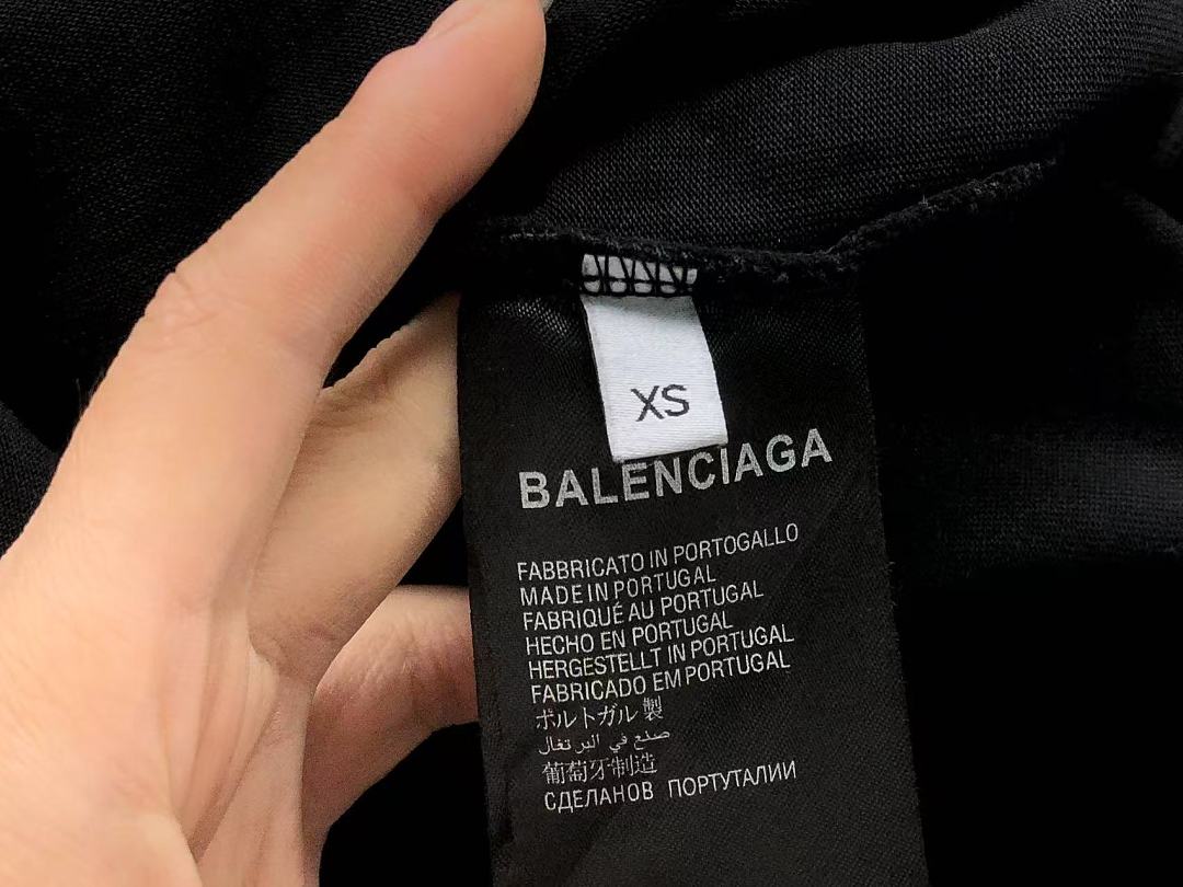 Balenciaga 135 B⭐L⭐⭐⭐IA⭐A T-SHIRT 42042008163 (Im 170Cm 60Kg I Wear Size XS In The Phot) - Image 17