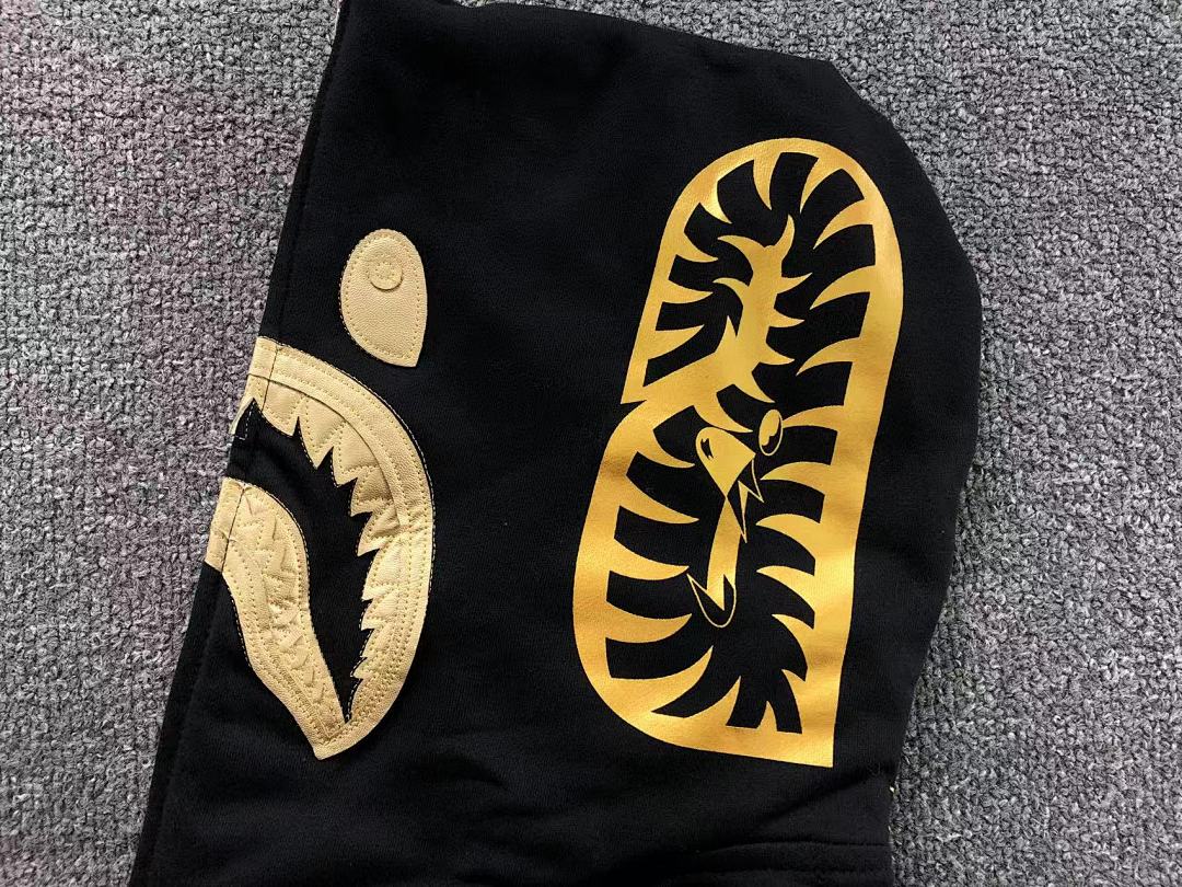 Bape 238 BAPE HOODIE 4111100377 (Im 170Cm 60Kg I Wear Size M In The Phot) - Image 11