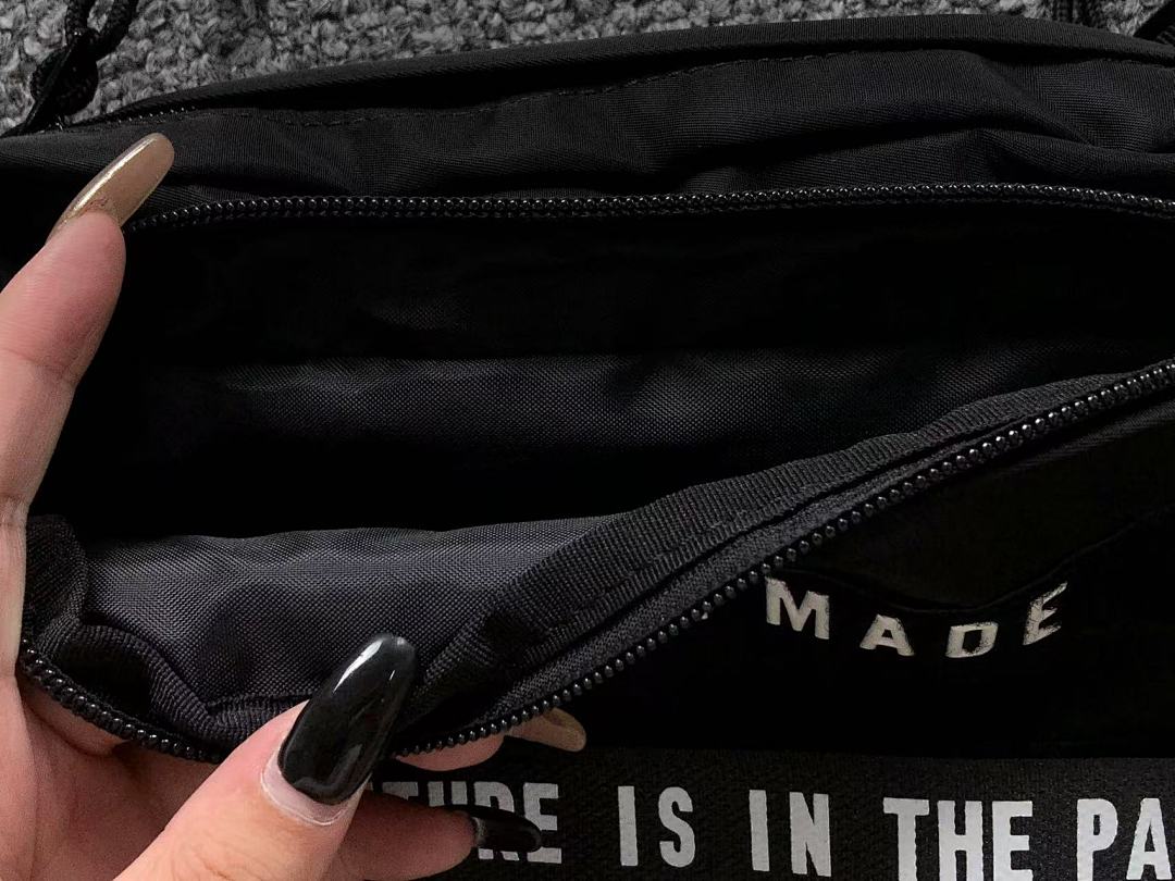 Human Made 185 HUMAN MADE BAG 2110171601 (Long 16CM* Wide 5CM*19CM) - Image 19