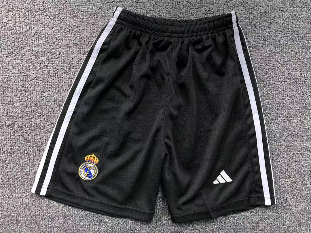 Chanel 68 FOOTBALL T-SHIRT SHORTS - Image 19