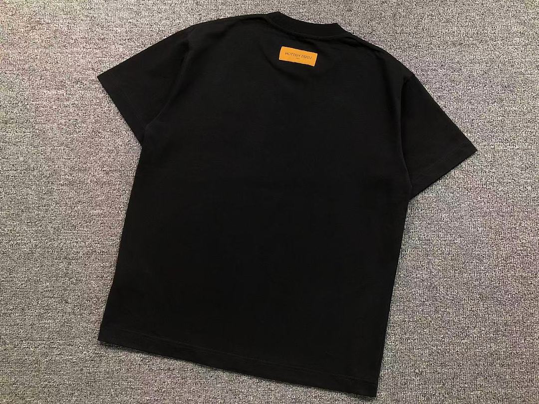 Louis Vuitton 125 L⭐ T-SHIRT 52070406147 (Im 170Cm 60Kg I Wear Size L In The Phot) - Image 17