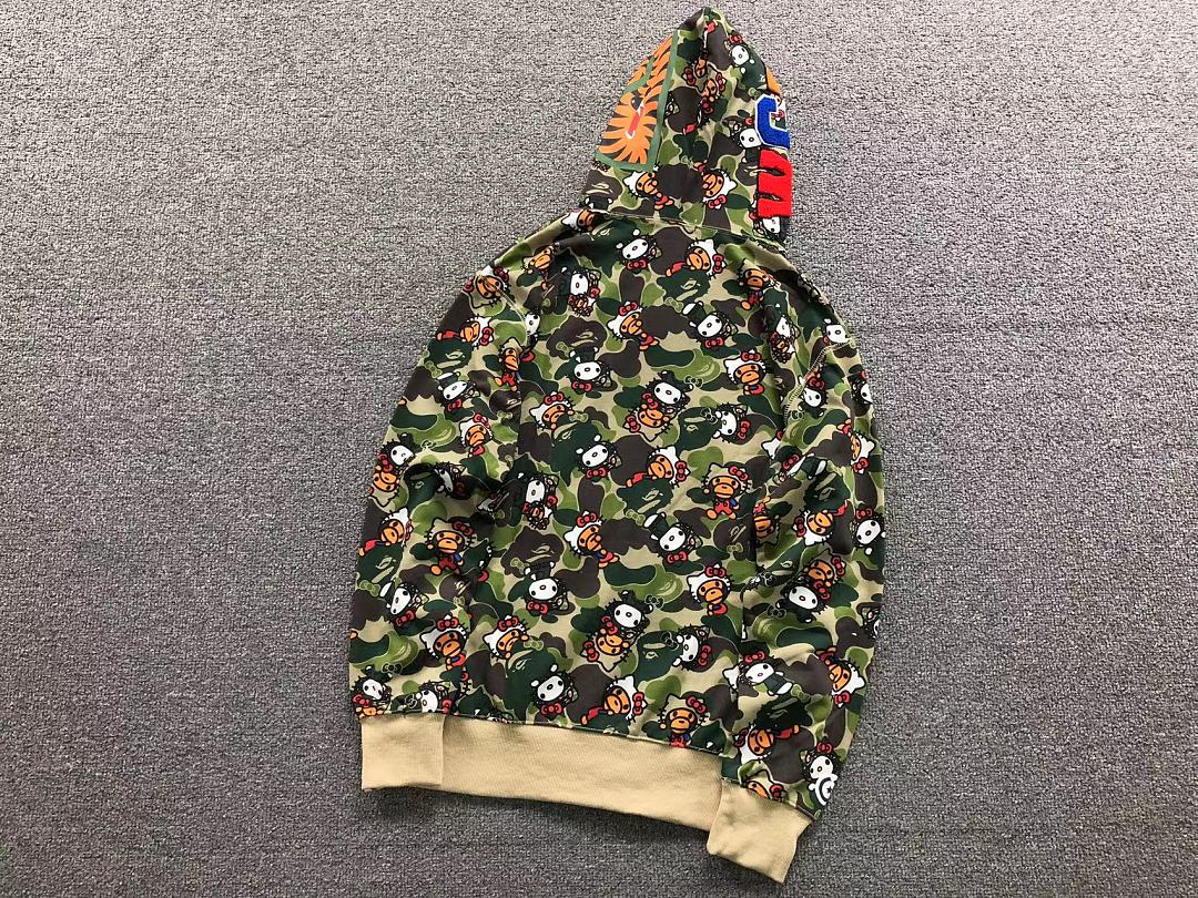 Bape 145 BAPE HOODIE 52070717158 (Im 170Cm 60Kg I Wear Size XL In The Phot) - Image 11