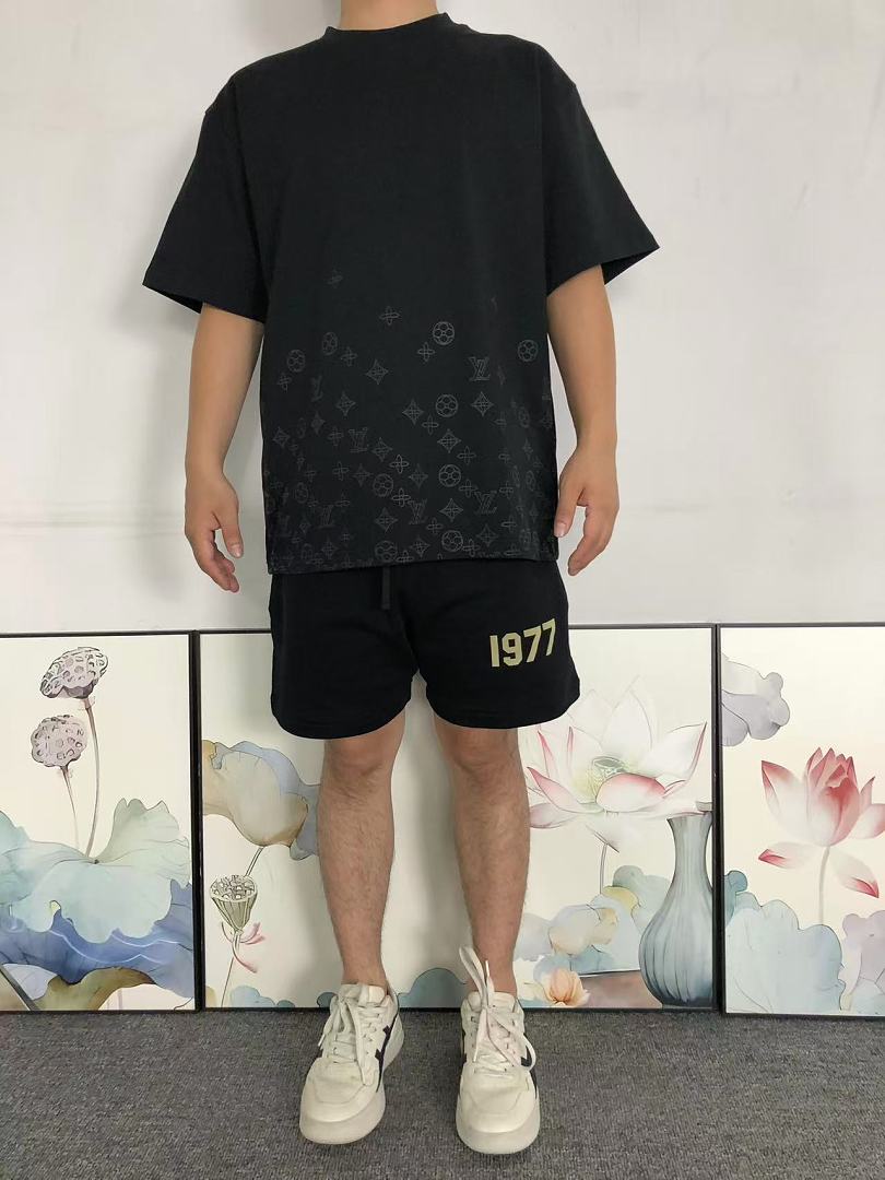 Louis Vuitton 138 L⭐ T-SHIRT 5260204147 (Im 170Cm 60Kg I Wear Size S In The Phot) - Image 3
