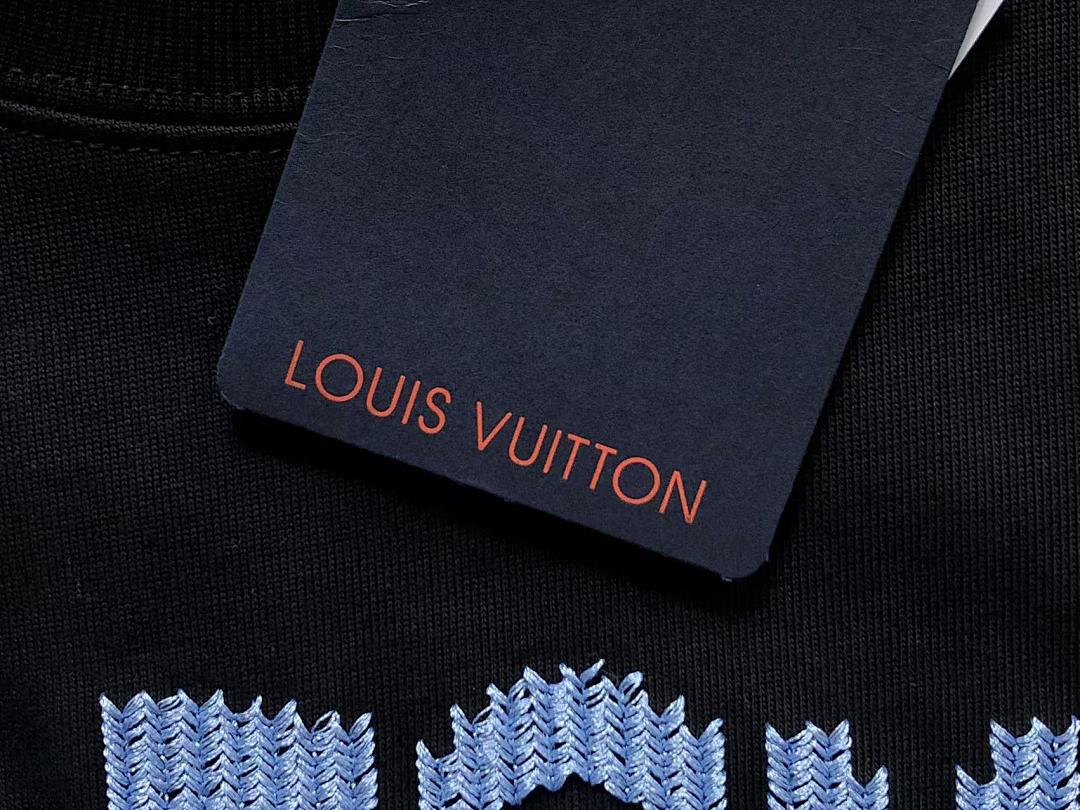 Louis Vuitton 138 L⭐ T-SHIRT 412011421 (Im 170Cm 60Kg I Wear Size S In The Phot) - Image 22